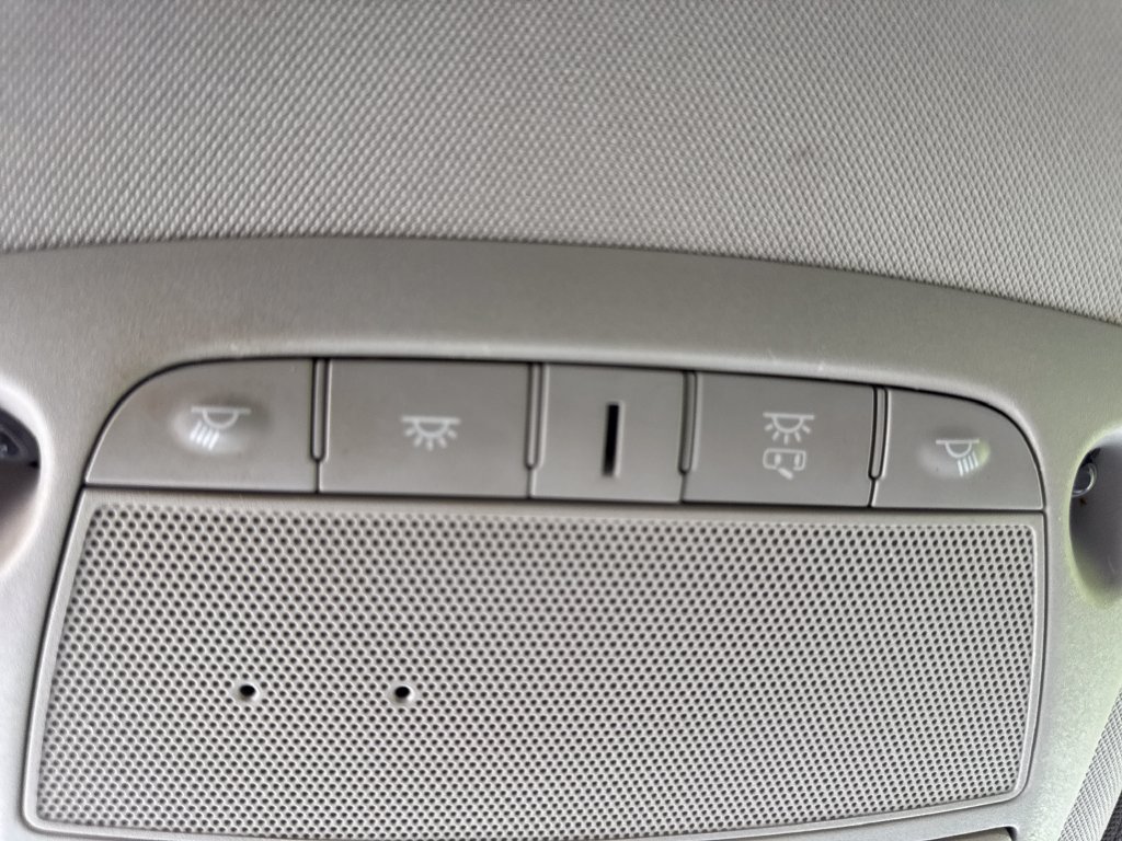 Used 2019 Nissan Rogue SV AWD/4WD image 32