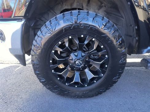 Used 2019 RAM 1500 Laramie image 10