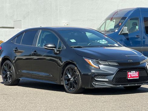 Used 2022 Toyota Corolla SE FWD image 5