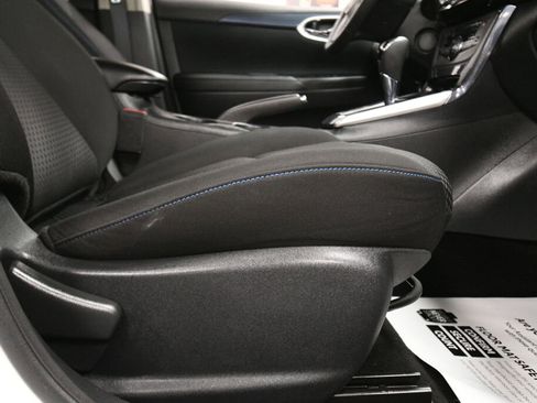 Used 2018 Nissan Sentra SR w/ Technology Package image 26