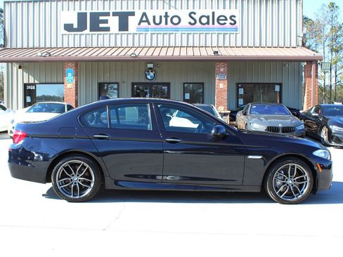 Used 2013 BMW 550i xDrive Sedan image 8