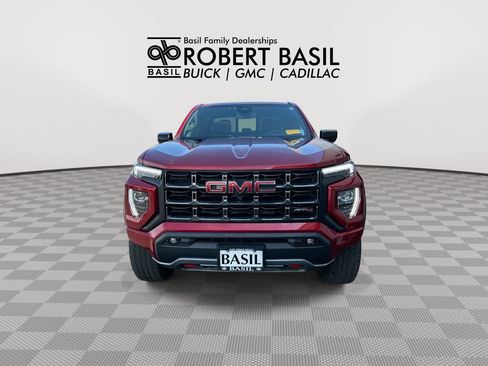 Used 2024 GMC Canyon AT4 w/ Technology Package AWD/4WD image 3