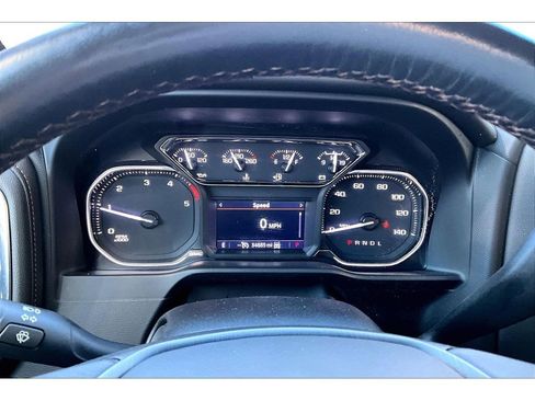 Used 2022 GMC Sierra 3500 AT4 image 14