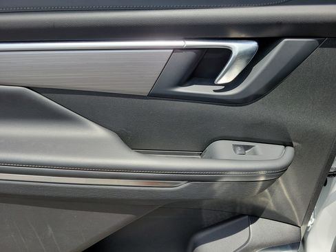 Used 2025 Buick Enclave Preferred FWD image 10