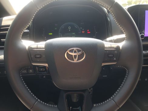Certified 2025 Toyota Camry SE FWD image 20