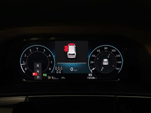 Used 2024 Volkswagen Atlas SE AWD/4WD image 2