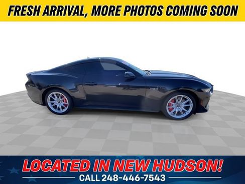 Used 2024 Ford Mustang GT Premium image 3