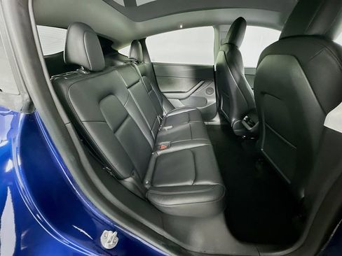 Used 2022 Tesla Model Y Long Range AWD/4WD image 27
