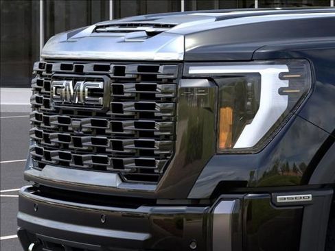 New 2026 GMC Sierra 3500 Denali Ultimate image 13
