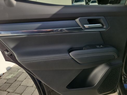 New 2027 GMC Terrain Elevation w/ Elevation Premium Package FWD image 12