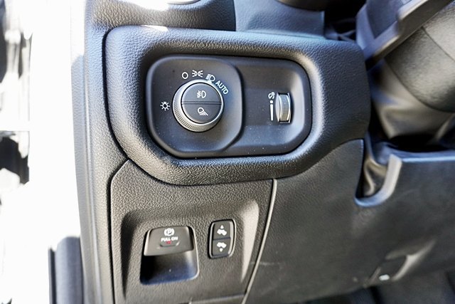 Used 2022 RAM 1500 Big Horn RWD image 36