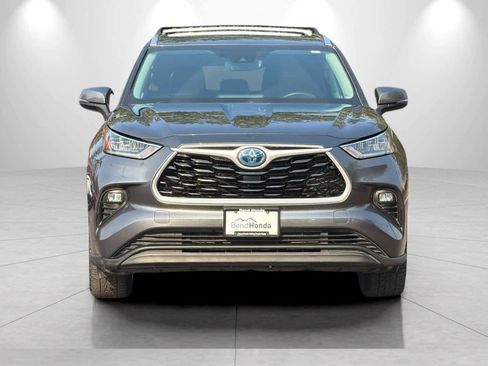 Used 2020 Toyota Highlander XLE AWD/4WD image 10