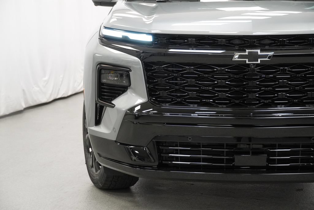 New 2027 Chevrolet Traverse RS w/ LPO, Floor Liner Package AWD/4WD image 33