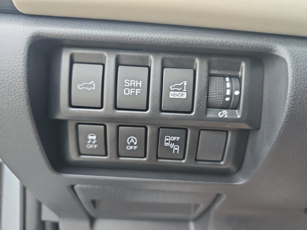 Used 2024 Subaru Forester Limited AWD/4WD image 22