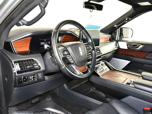 Used 2023 Lincoln Navigator L Reserve AWD/4WD image 42