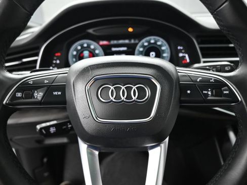 Used 2022 Audi Q7 2.0T Premium Plus w/ Premium Plus Package AWD/4WD image 12