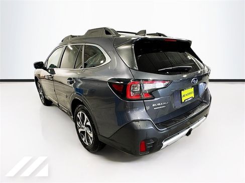 Used 2022 Subaru Outback Limited image 7