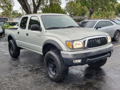 Used 2004 Toyota Tacoma PreRunner image 3