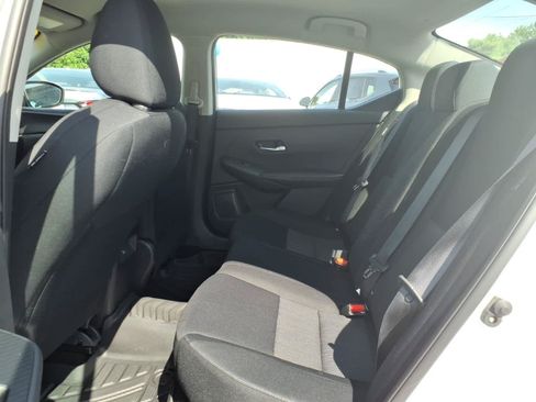 Certified 2023 Nissan Sentra SV FWD image 13