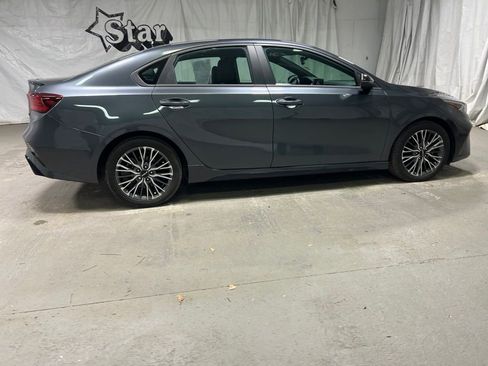Used 2024 Kia Forte GT-Line w/ GT-Line Premium Package FWD image 8