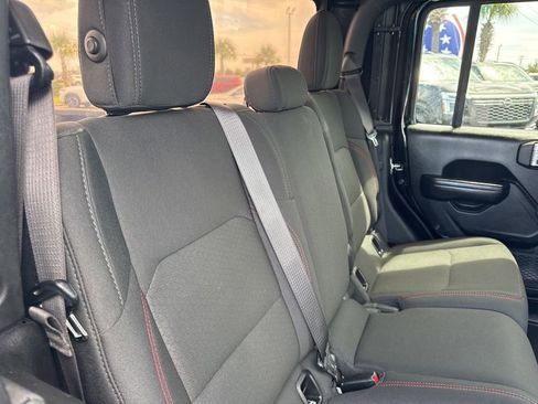 Used 2021 Jeep Gladiator Rubicon image 20