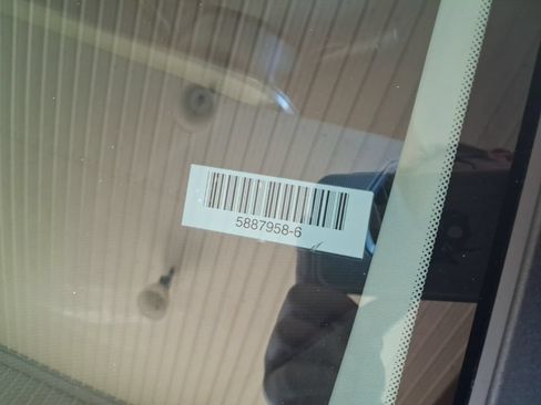Used 2025 Kia Niro LX FWD image 9