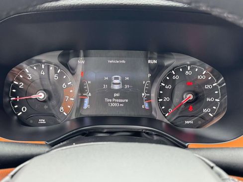 Used 2025 Jeep Compass Limited AWD/4WD image 23
