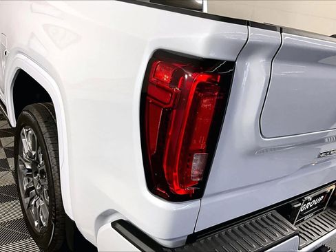 Certified 2026 GMC Sierra 1500 Denali Ultimate image 32