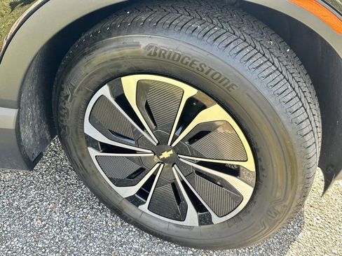 New 2025 Chevrolet Blazer EV LT image 17