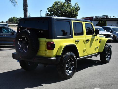 Used 2023 Jeep Wrangler Unlimited Rubicon 4xe w/ Steel Bumper Group AWD/4WD image 8