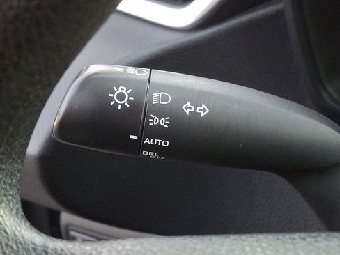 Used 2023 Toyota Corolla LE FWD image 21