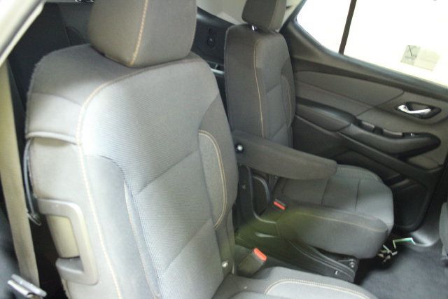 Used 2020 Chevrolet Traverse LT FWD image 9