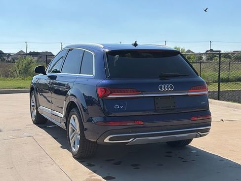 Used 2022 Audi Q7 3.0T Premium Plus w/ Premium Plus Package AWD/4WD image 7