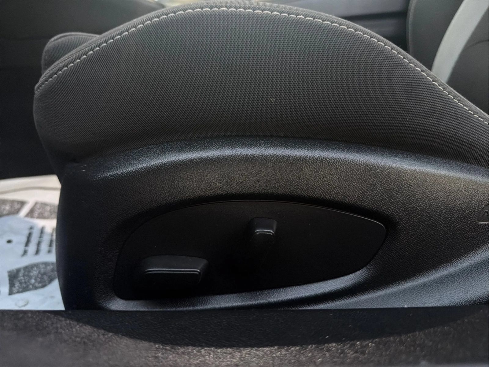 Used 2016 Chevrolet Camaro LT RWD image 36
