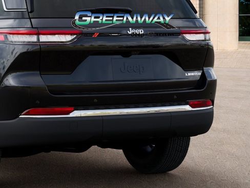 New 2025 Jeep Grand Cherokee Limited RWD image 13
