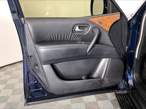Used 2023 Nissan Armada SL w/ Captain's Chairs Package RWD image 21