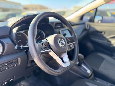 Used 2020 Nissan Versa S image 9