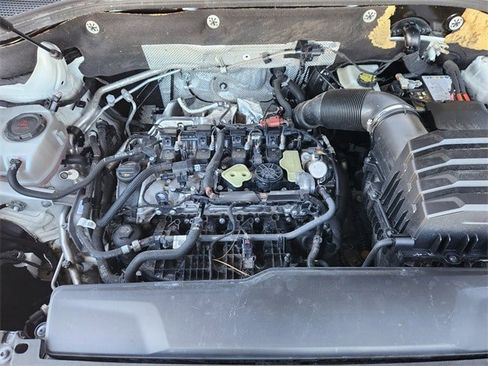 Used 2024 Volkswagen Atlas SEL Premium R-Line image 22