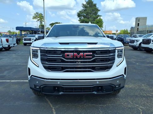 New 2026 GMC Sierra 1500 SLT w/ SLT Premium Plus Package AWD/4WD image 2