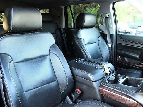 Used 2015 GMC Yukon SLT w/ Open Road Package RWD image 22