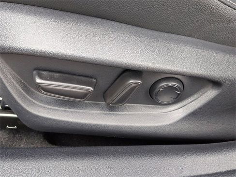 Certified 2025 Toyota Camry SE image 15