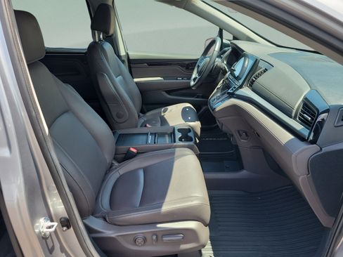 Used 2024 Honda Odyssey Touring image 18