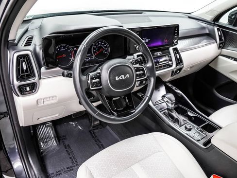 Used 2023 Kia Sorento S w/ Panoramic Sunroof Package FWD image 20
