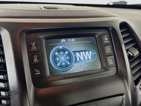 Used 2015 Jeep Cherokee Latitude AWD/4WD image 14