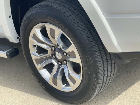 Used 2023 RAM 1500 Limited image 7