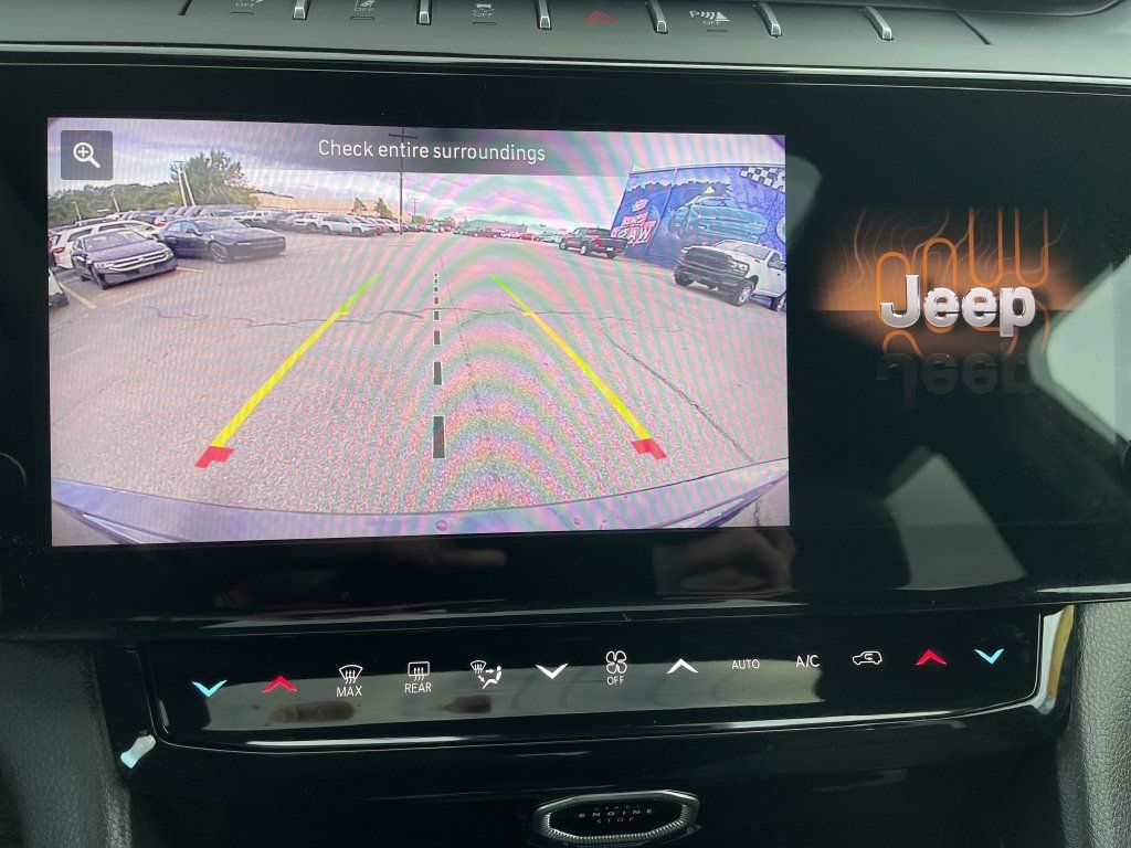 Used 2026 Jeep Grand Cherokee Limited w/ Limited Altitude Package AWD/4WD image 20