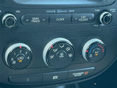 Used 2016 Kia Soul w/ Option Group 020 FWD image 15