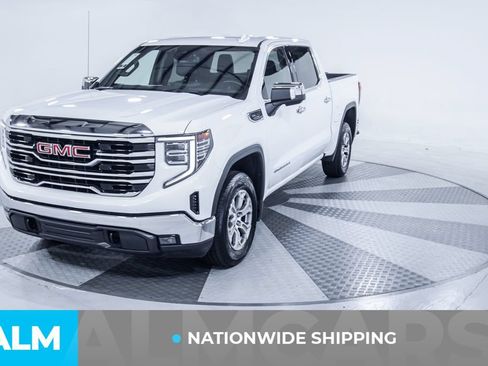 Used 2025 GMC Sierra 1500 SLT RWD image 2