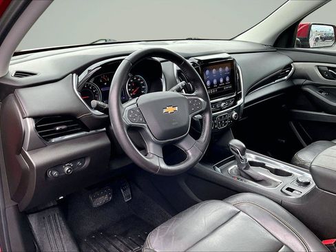 Used 2021 Chevrolet Traverse LT w/ LT Premium Package AWD/4WD image 15