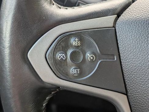 Used 2015 Chevrolet Colorado Z71 AWD/4WD image 22